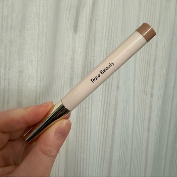 NIB🎉 Rare Beauty All of the Above Weightless Eyeshadow Stick in Integrity - Picture 6 of 8